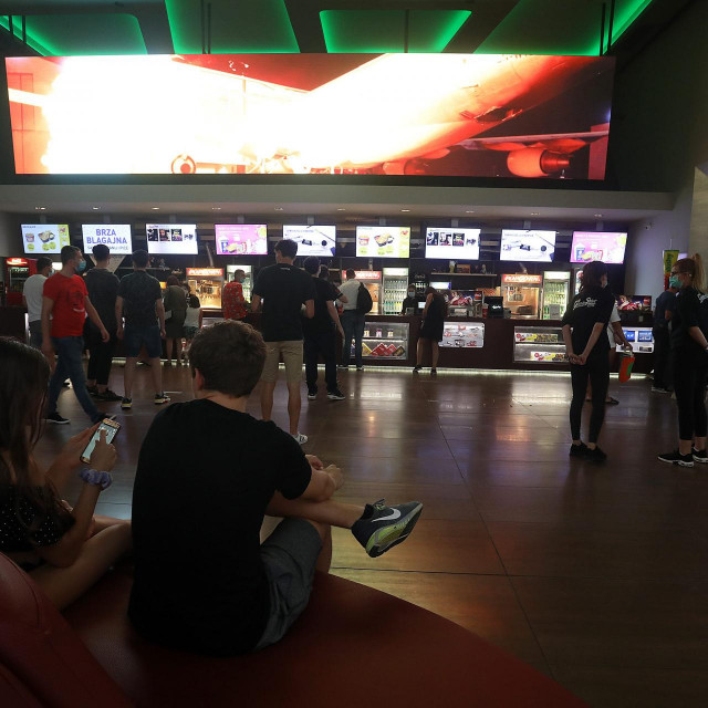 Nakon pet mjeseci pod mjerama je otvoreno kino Cinestar