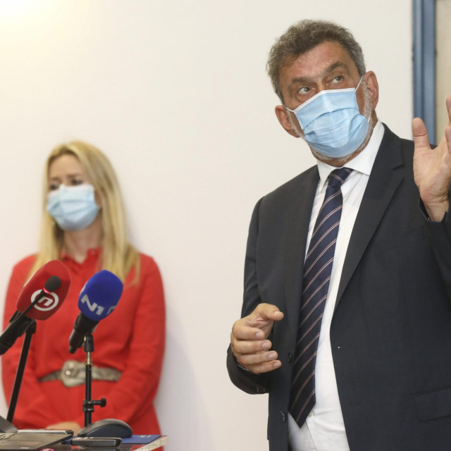 Ivana Pavić Šimetin, Radovan Fuchs