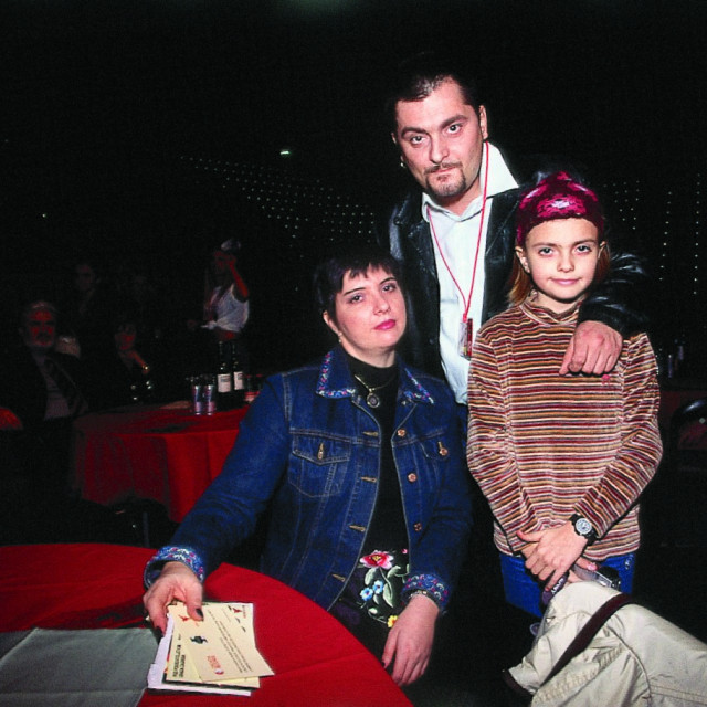 obitelj_dvornik1403-desk