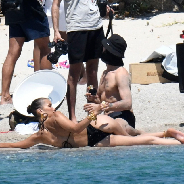 Bella Hadid na snimanju