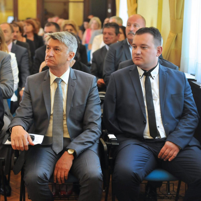 Šime Vicković (sasvim desno)