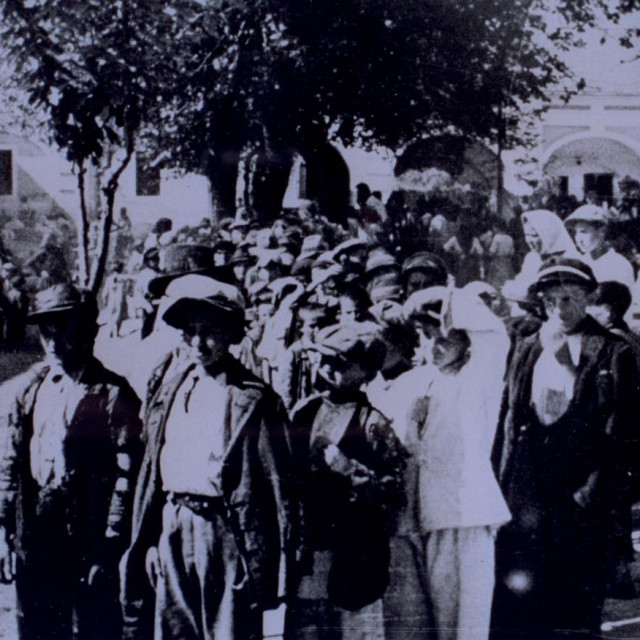 Prizor iz logora Stara Gradiška (1942.), koji je bio dio koncentracijskog logora Jasenovac