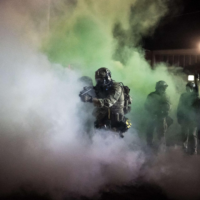 Policija nastoji ugušiti prosvjed u Kenoshi