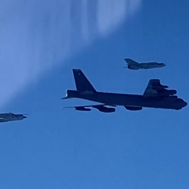 B52 i MiG-ovi 21 iznad Hrvatske