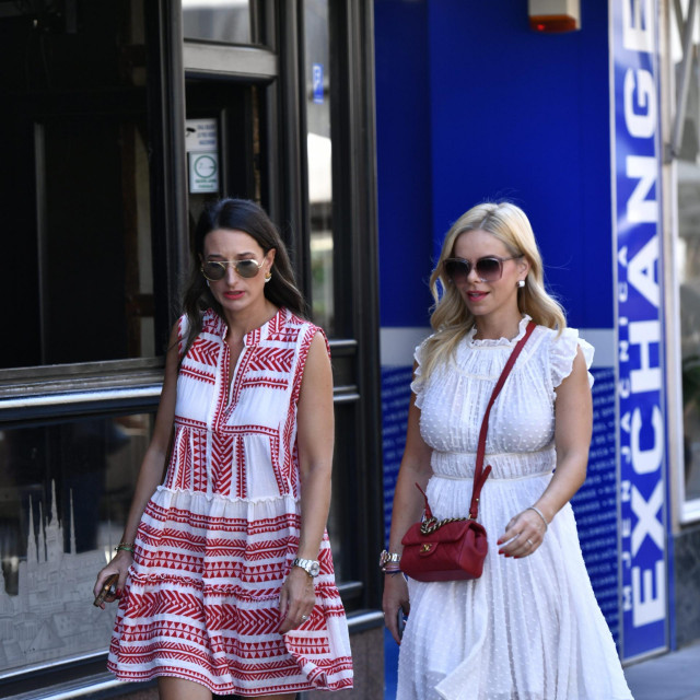 Bivša supruga Zorana Mamića, Ana Šikić (desno)