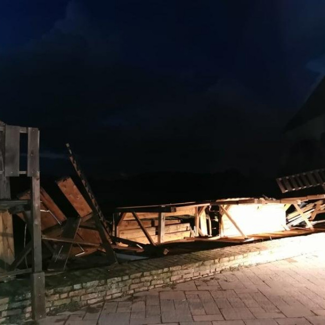 Srušeni drveni dio bedema u Đurđevcu