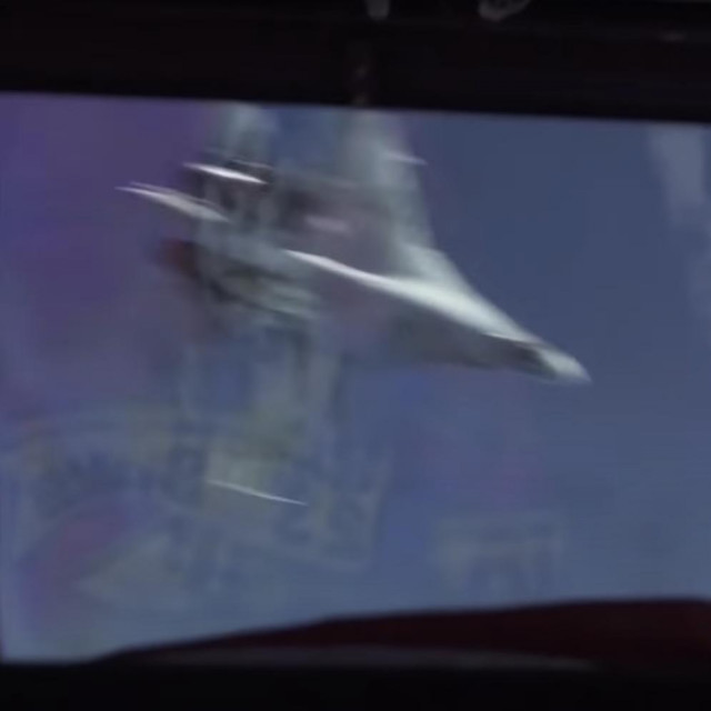 Ruski Su-27 u preletu