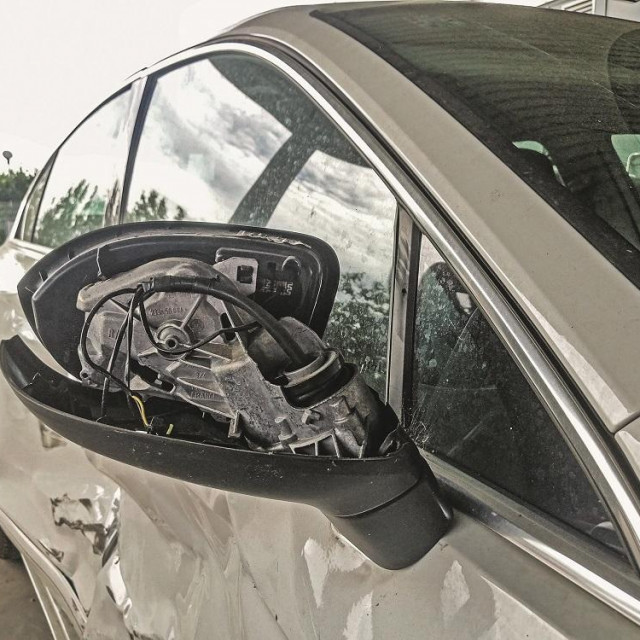 Popravak retrovizora