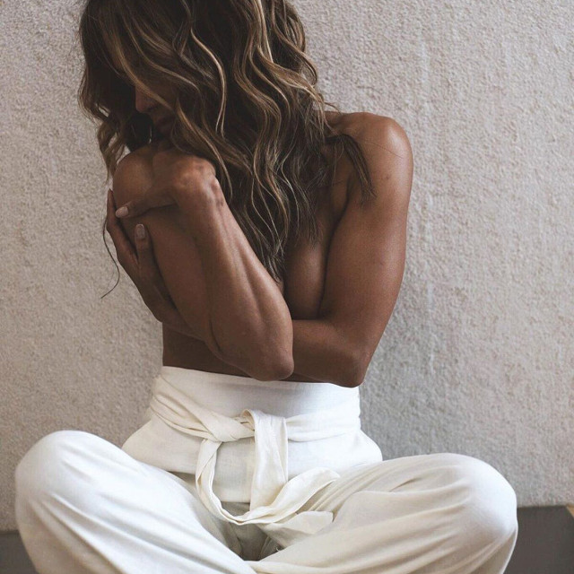 Halle Berry raspametila je fanove svojim isklesanim tijelom