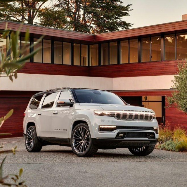 Jeep Grand Wagoneer Concept