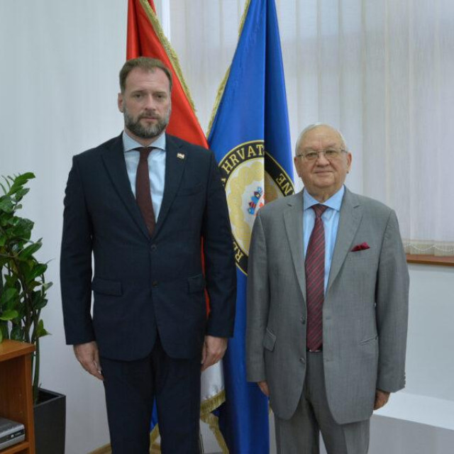 Ministar obrane i ruski veleposlanik