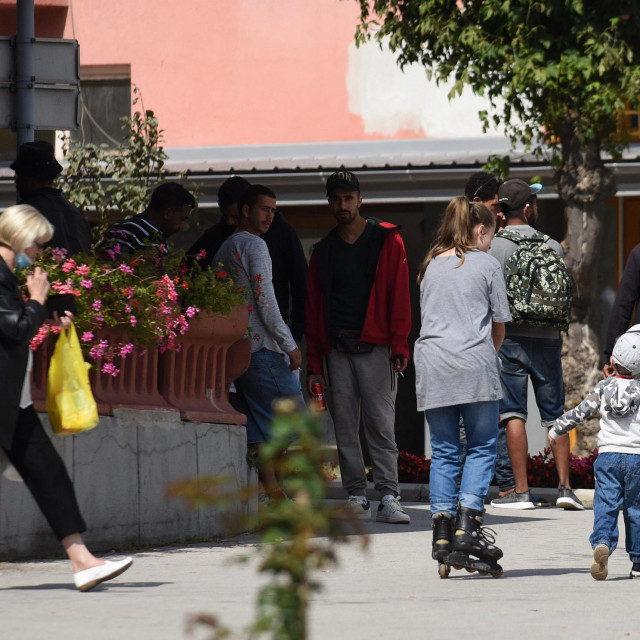 Migranti u centru Kladuše