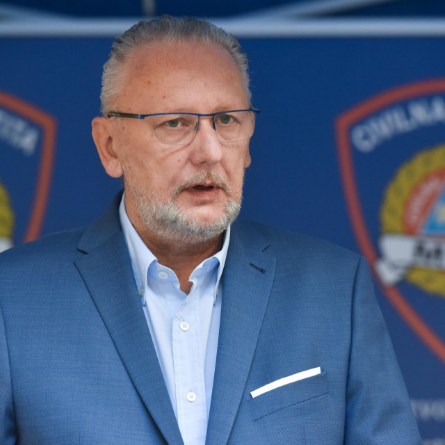 Davor Božinović