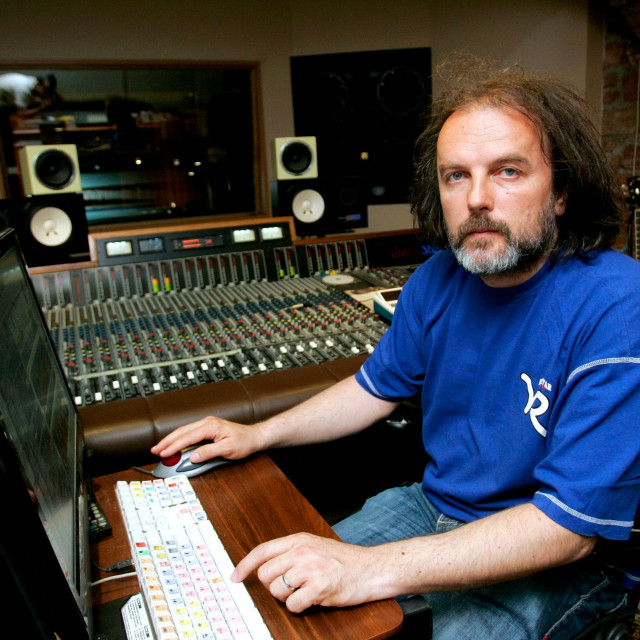 2cellos_studio7-130511