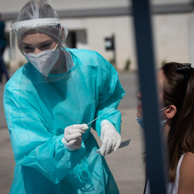 Uzimanje briseva za testiranje