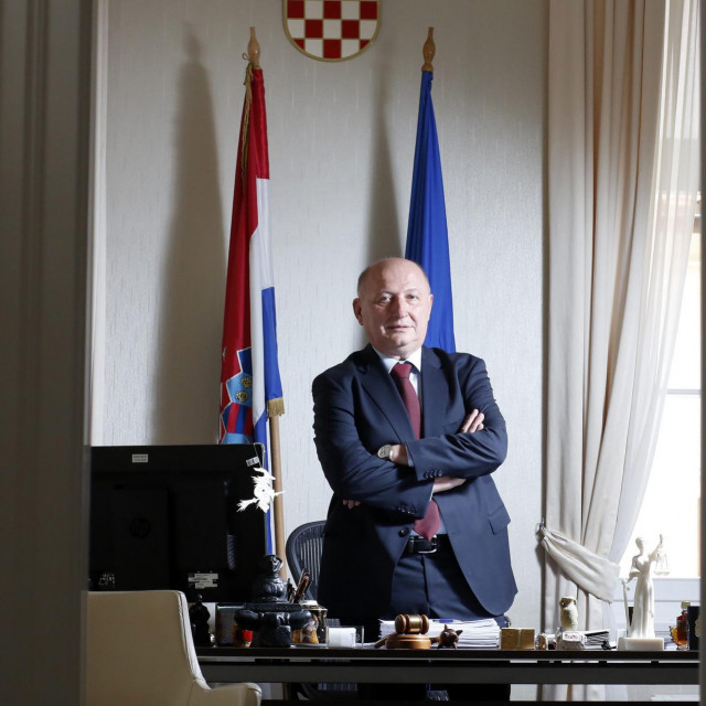 Miroslav Šeparović




 