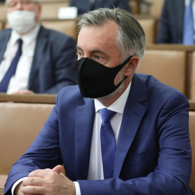 Miroslav Škoro