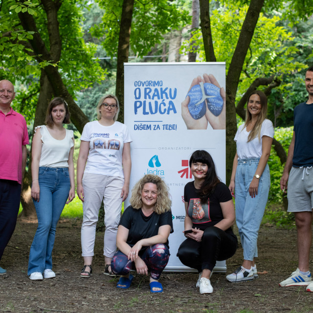 Naglasak je na edukaciji pravilnog disanja kao važnom dijelu očuvanja zdravlja pluća i poboljšanju funkcije pluća tijekom bolesti