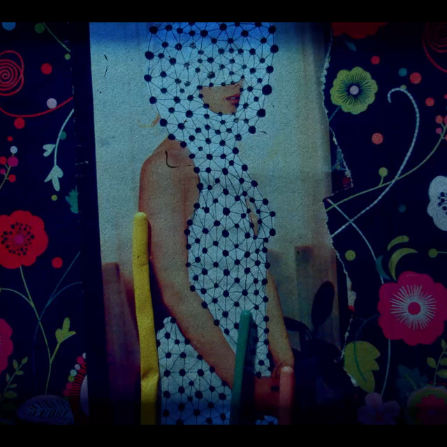 Slucajna raskos prozirnog vodenog rebusa 