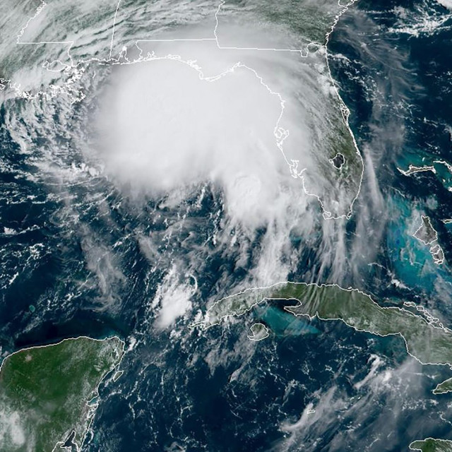 Satelitska snimka uragana Sally