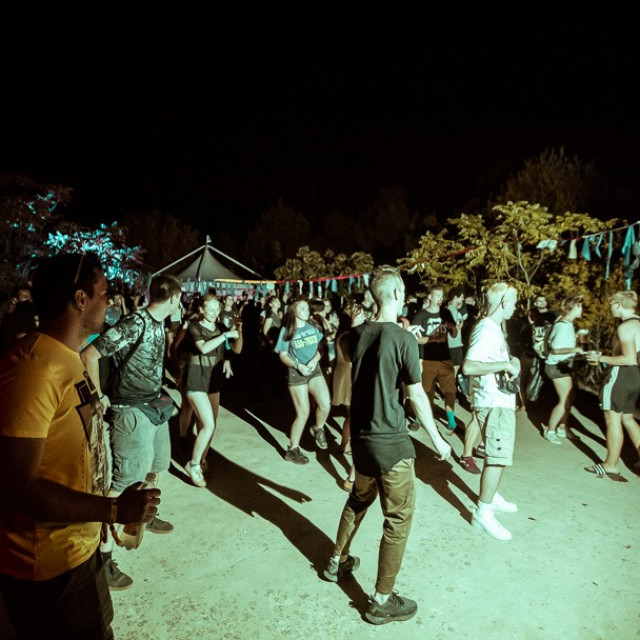 Slurp 03 foto Valerio Baranović i Mislav Gelenčir