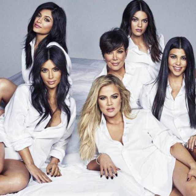 members-of-the-kardashian-family-u1