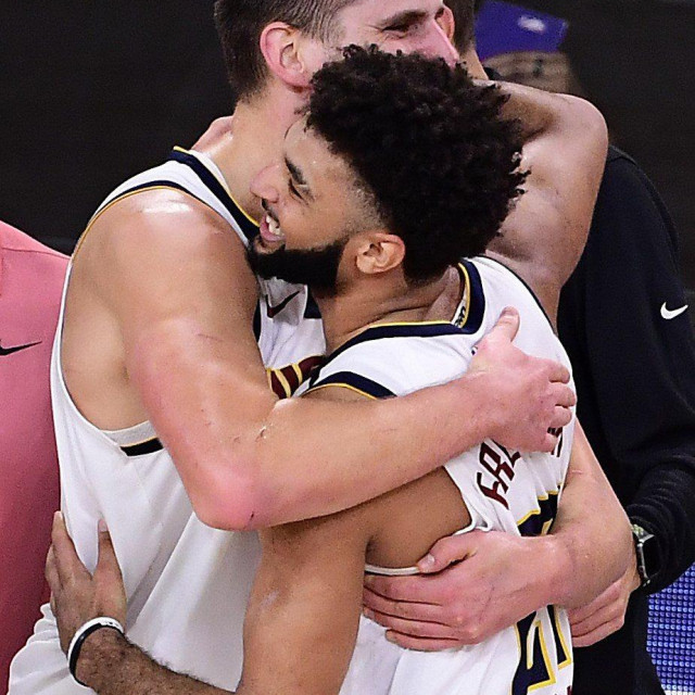 Nikola Jokić i Jamal Murray slave prolazak Denvera