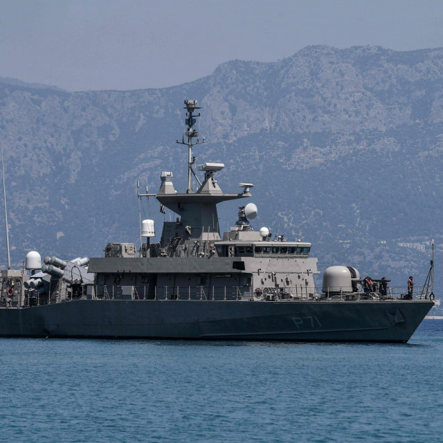 Grčki patrolni brod P 71 HS Ritsos snimljen u blizini otoka Kastellorizoa