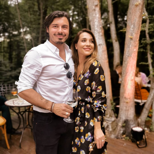 59928859_146990469772834_1297973786109209382_n