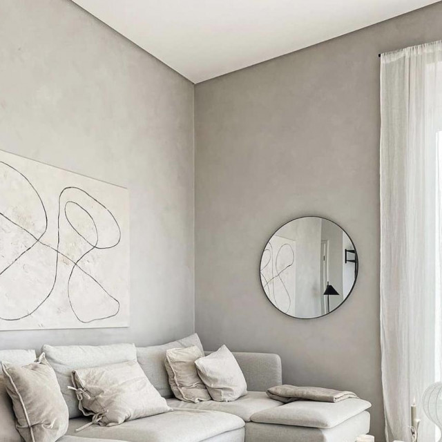 Instagram @simonsayshome