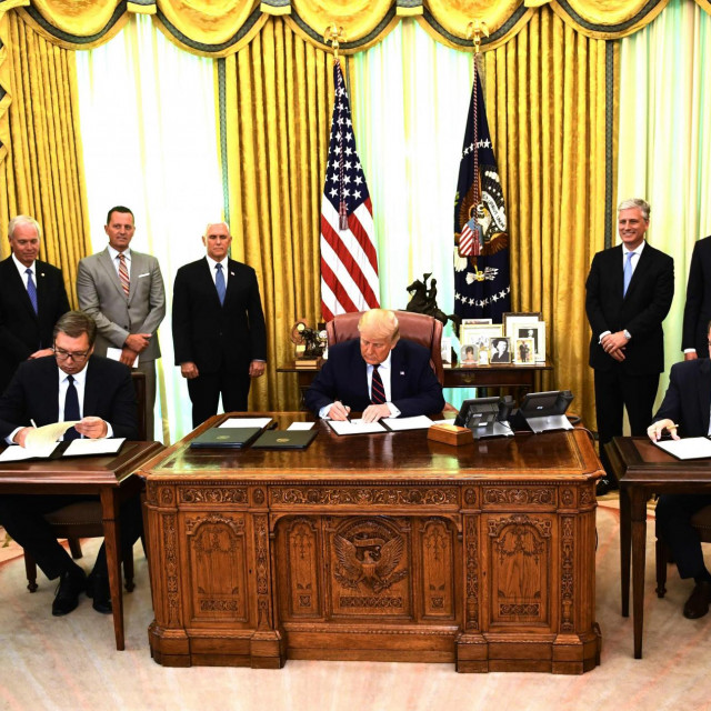 Donald Trump, Avdulah Hoti i Aleksandar Vučić
