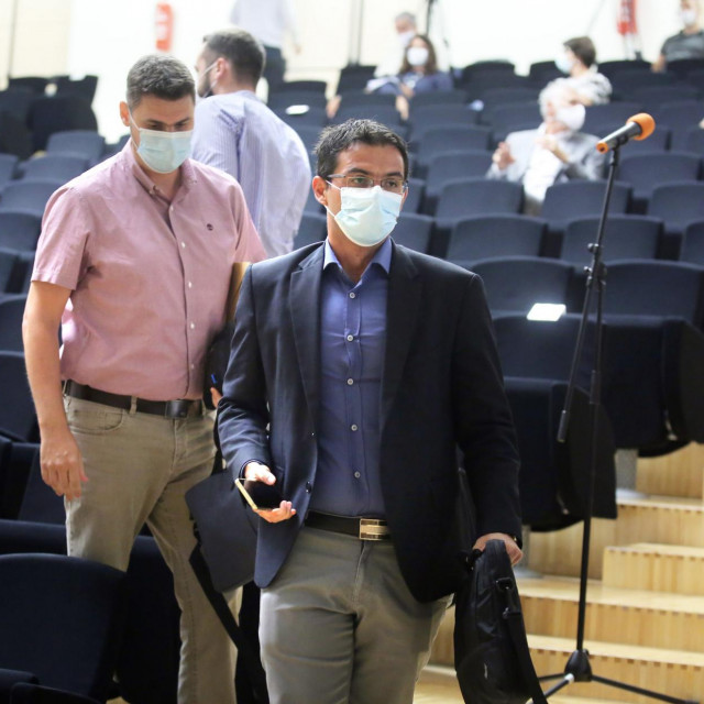 Duje Sučić i Tomislav Prljević napuštaju sjednicu