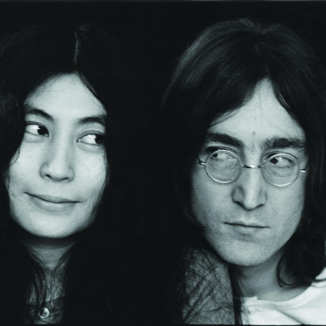 Yoko Ono i John Lennon snimljen u prosincu 1968.