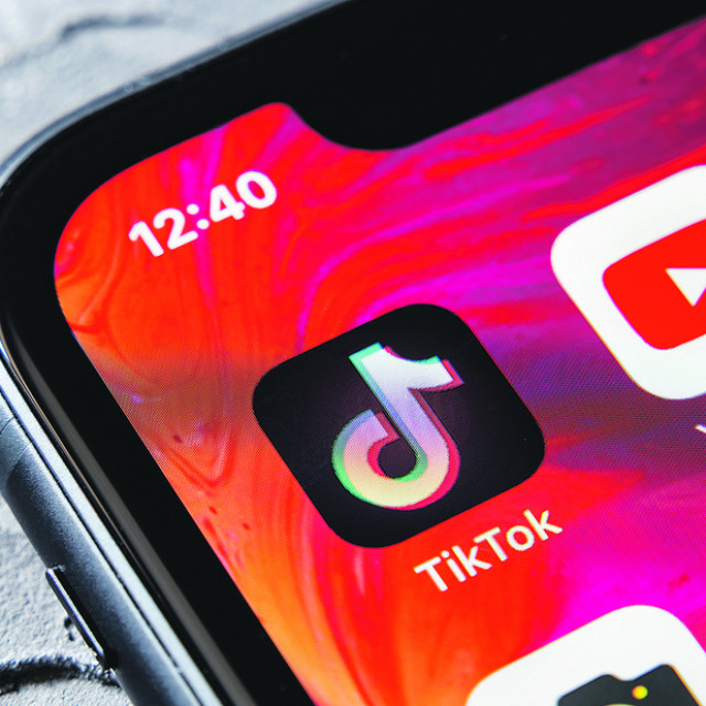 TikTok aplikacija na pametnom telefonu