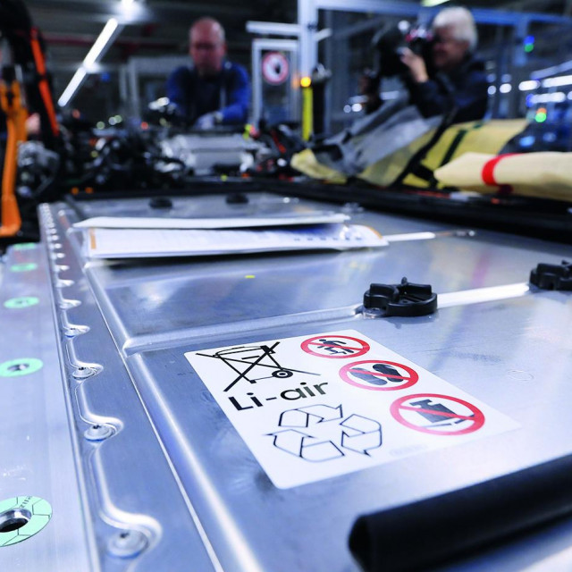 Litij-ionska baterija