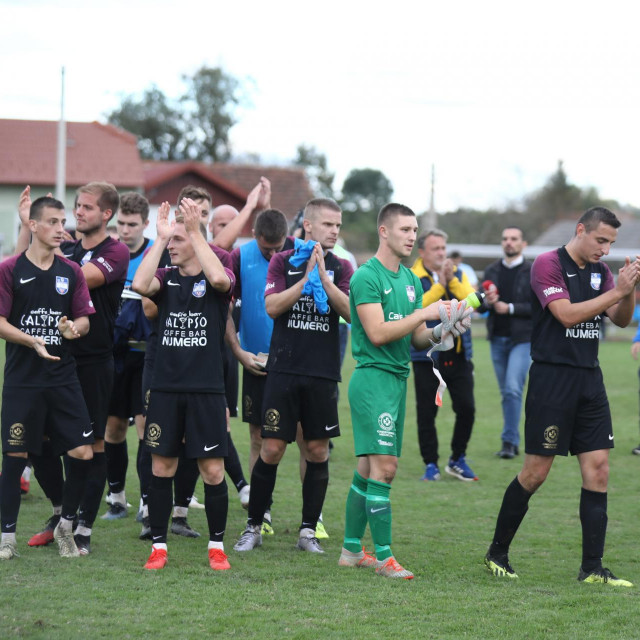 Slavlje Dinama bilo je očekivano, a domaćin je pozdravio svoje fanove