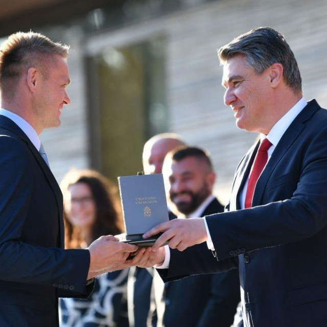 Dodjela odlikovanja policajcima na Pantovčaku