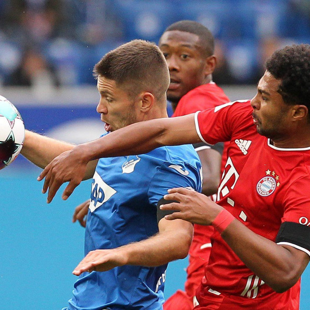 Andrej nastavlja oduševljavati