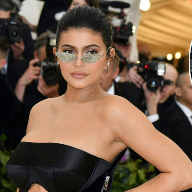 Kylie Jenner; Stormi Webster (u krugu)