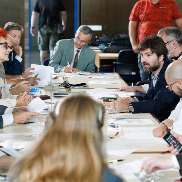 Snimanje serije Crno-bijeli svijet s legendama radija 101