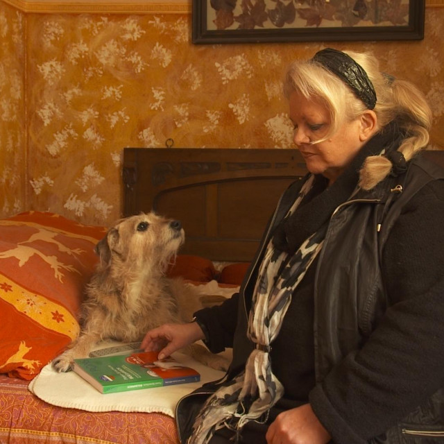 scena iz filma ”Bugarski san”, Petra Kallenbach i njezin pas