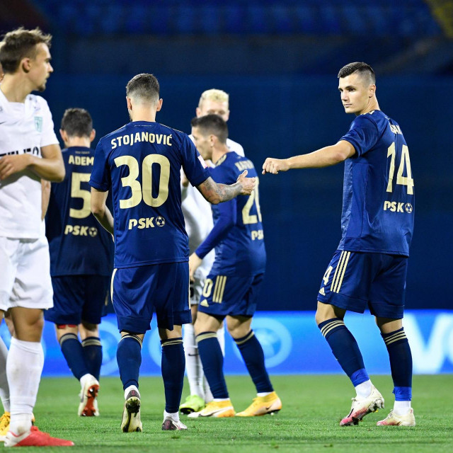 Amer Gojak (prvi desno)
 