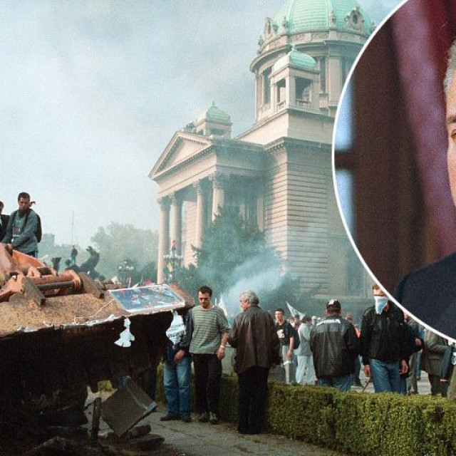 Kultna fotografija s rušenja Miloševićevog režima i Slobodan Milošević u krugu