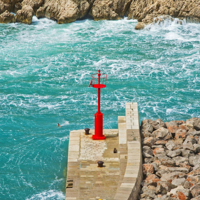 Ilustracija, nemirno more