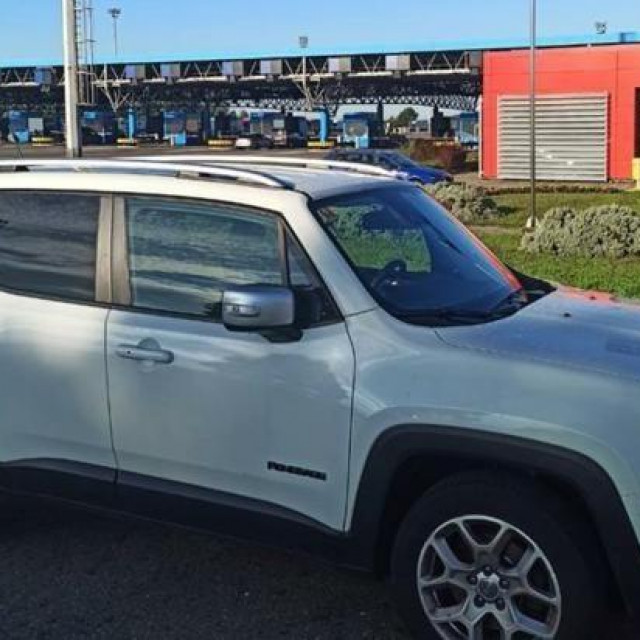 Ukradeni Jeep Renegade