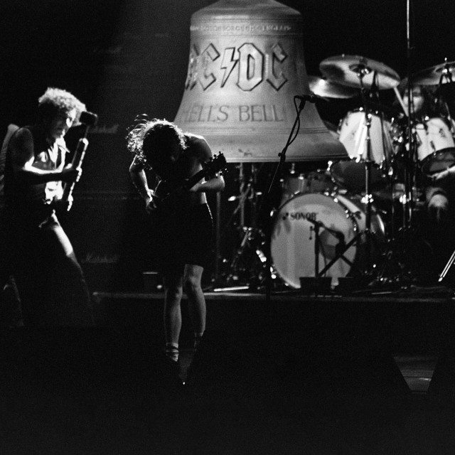 AC/DC