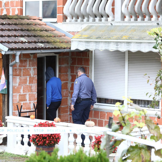 Pretres kuće u Kletištu