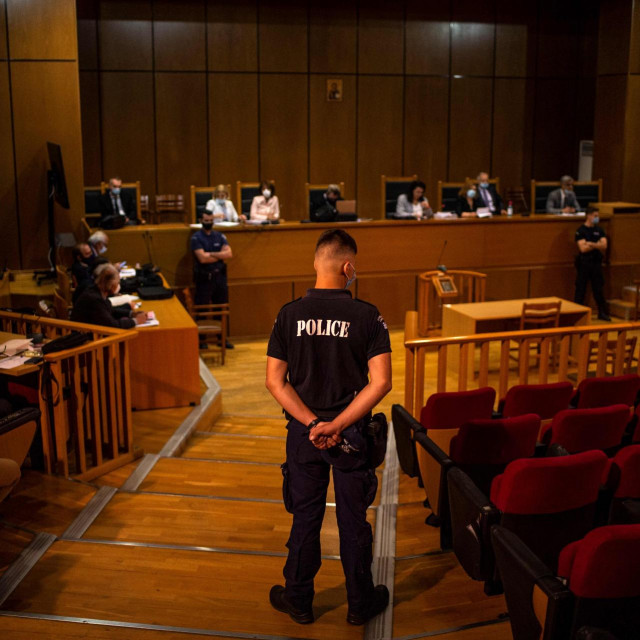 Izricanje presude članovima Zlatne zore u Ateni