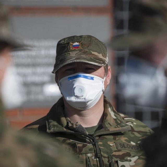 Ilustracija, pripadnica slovenske vojske