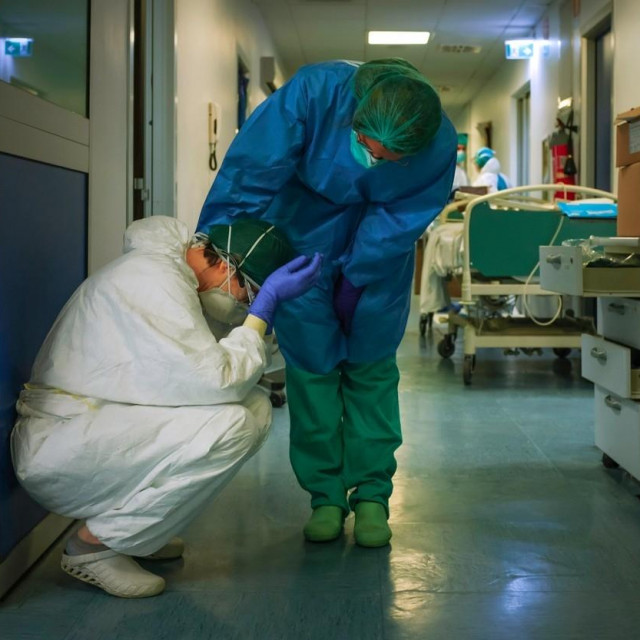 Prizor iz bolnice Cremona u ožujku 2020.